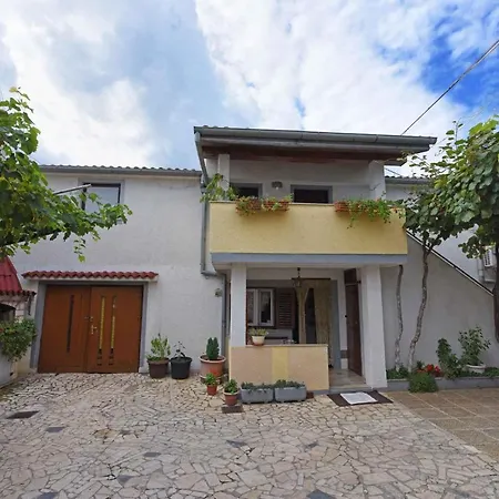 Apartment In Materada
